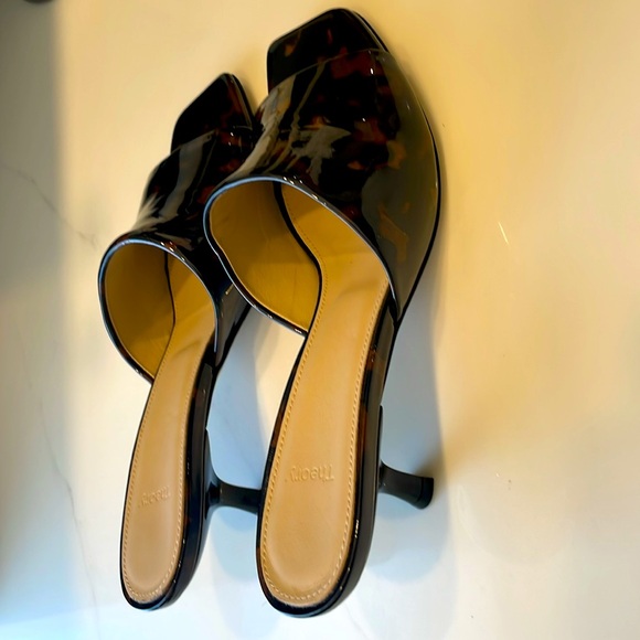 NEW Theory Black/Brown. Made In Italy.  Patent Leather Low Heel Mules. - Picture 4 of 5